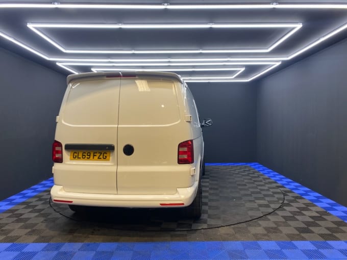2025 Volkswagen Transporter