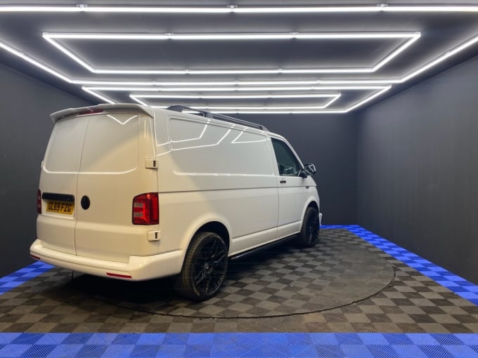 2025 Volkswagen Transporter
