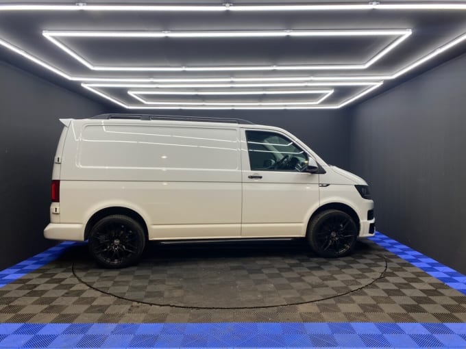 2025 Volkswagen Transporter