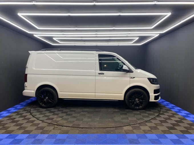 2025 Volkswagen Transporter