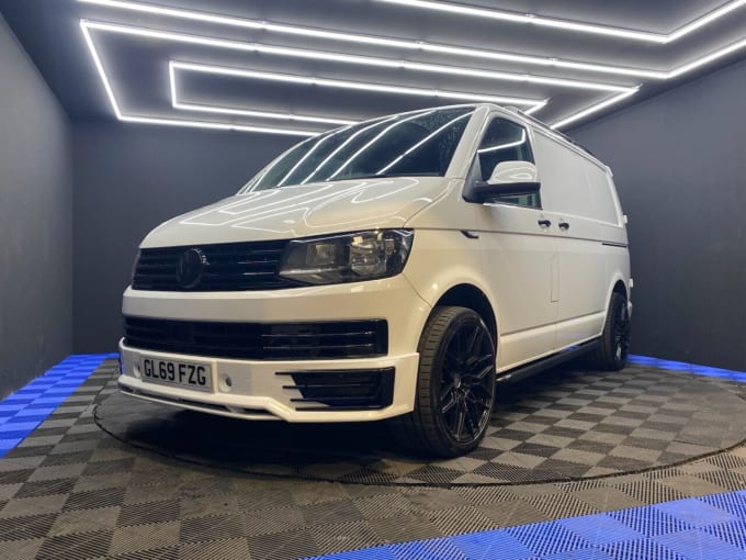 2025 Volkswagen Transporter