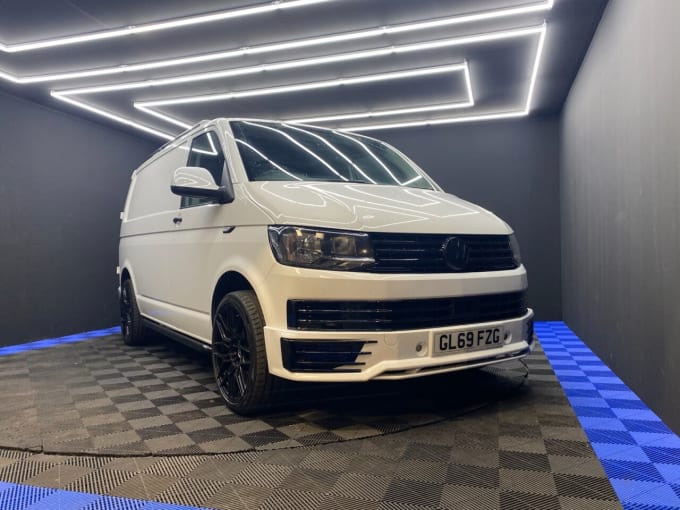 2025 Volkswagen Transporter