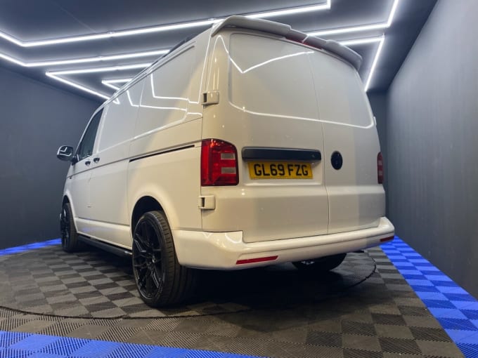 2025 Volkswagen Transporter