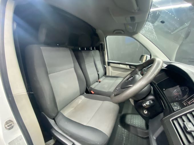 2025 Volkswagen Transporter