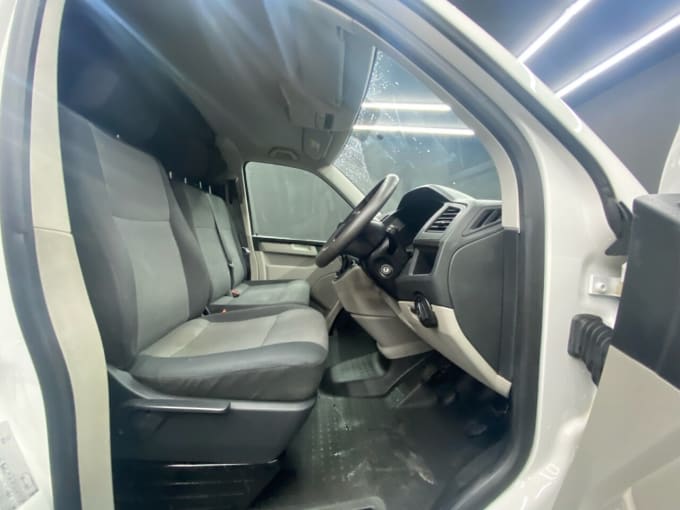 2025 Volkswagen Transporter