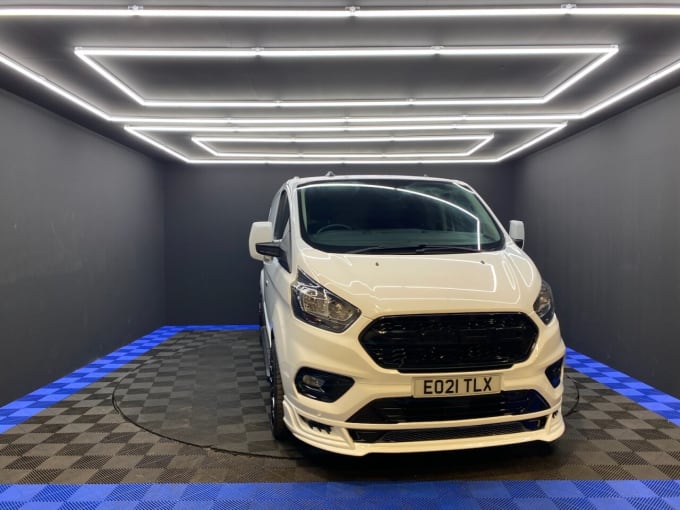 2025 Ford Transit Custom