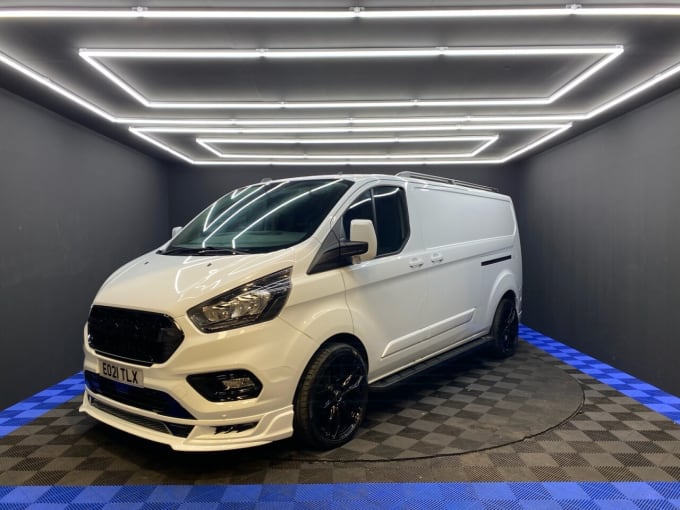 2025 Ford Transit Custom