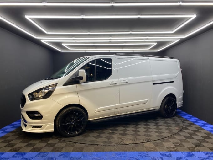 2025 Ford Transit Custom