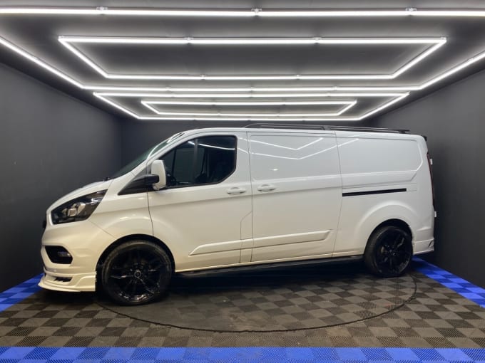 2025 Ford Transit Custom