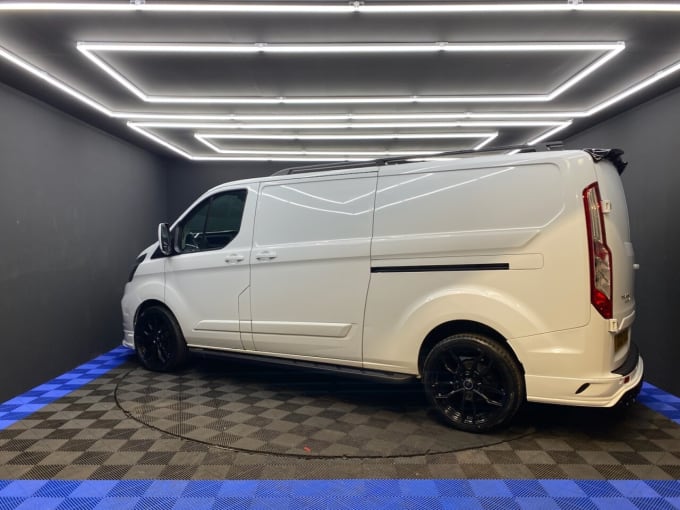 2025 Ford Transit Custom