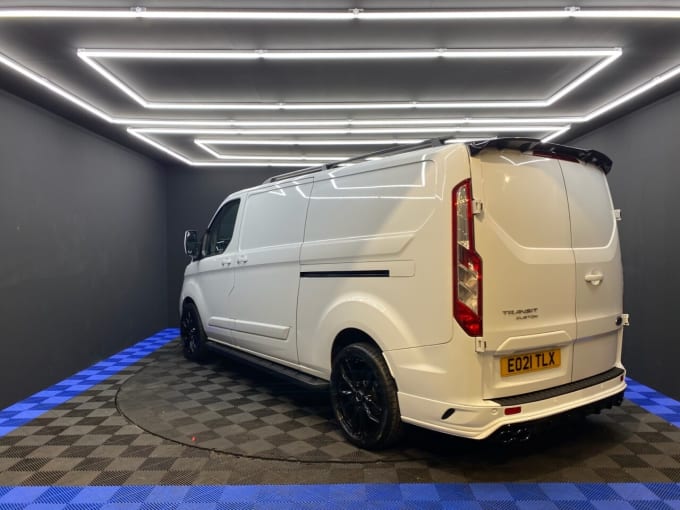 2025 Ford Transit Custom