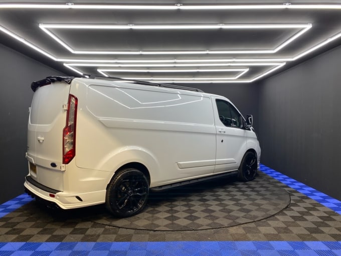 2025 Ford Transit Custom