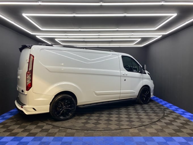 2025 Ford Transit Custom