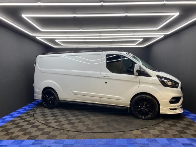 2025 Ford Transit Custom