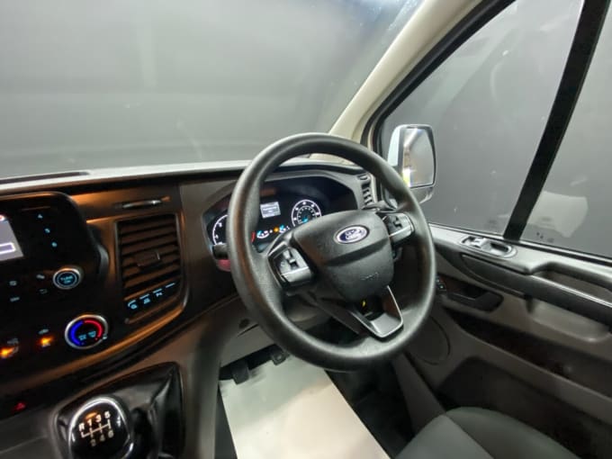 2025 Ford Transit Custom