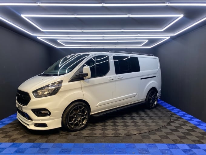 2025 Ford Transit Custom