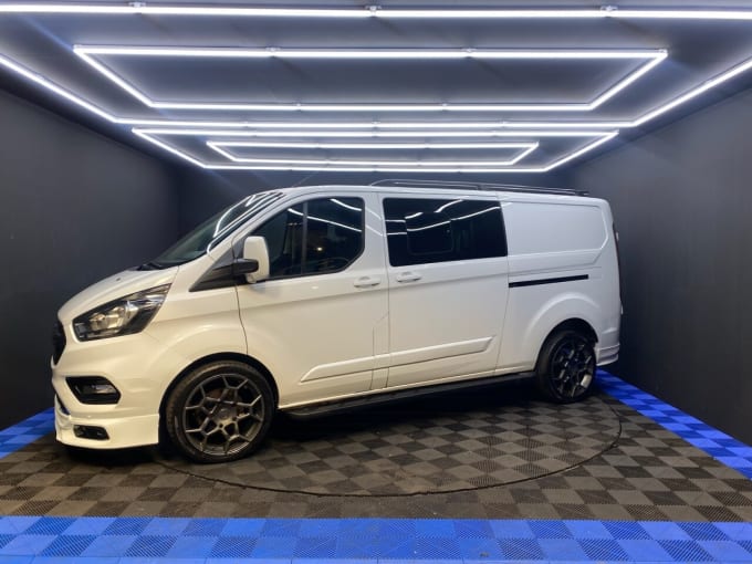 2025 Ford Transit Custom