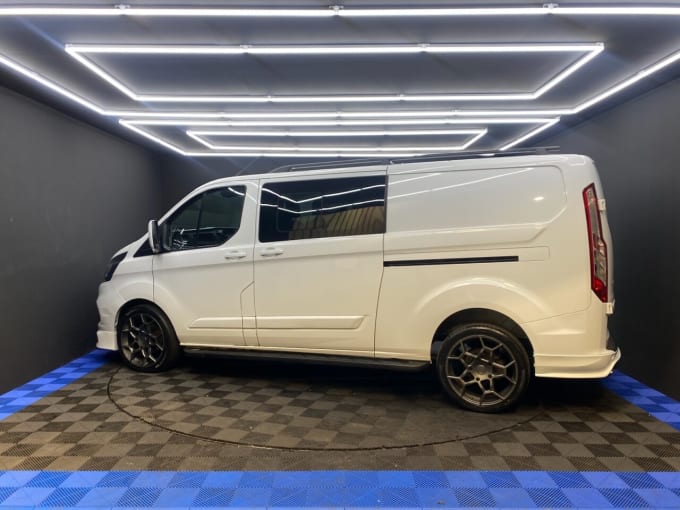 2025 Ford Transit Custom