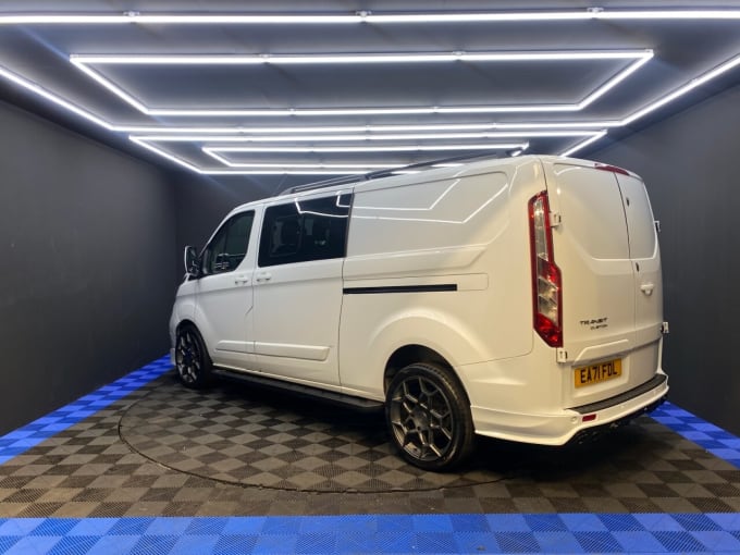 2025 Ford Transit Custom