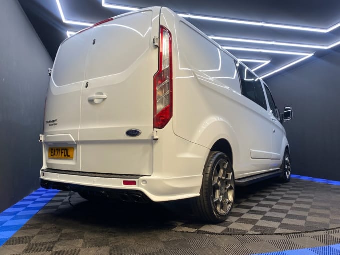 2025 Ford Transit Custom