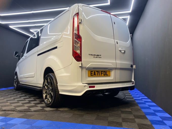 2025 Ford Transit Custom