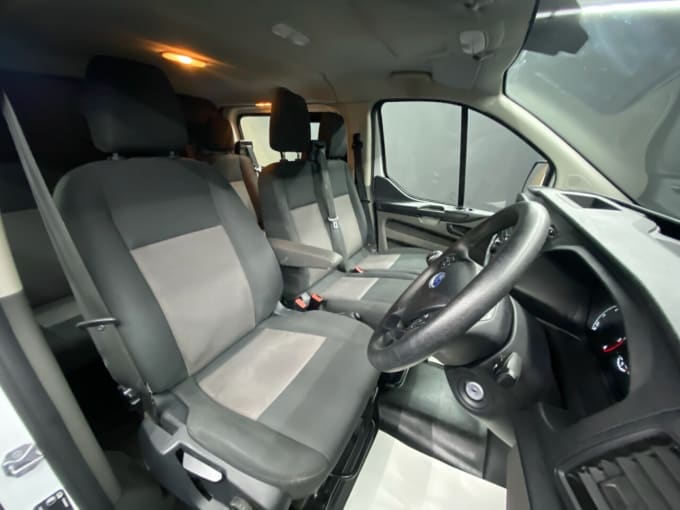 2025 Ford Transit Custom