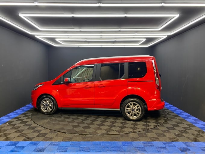 2025 Ford Tourneo Connect