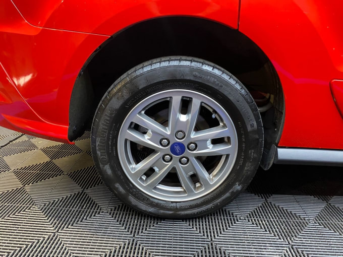 2025 Ford Tourneo Connect