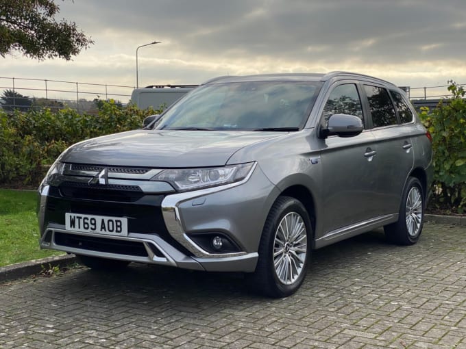 2025 Mitsubishi Outlander