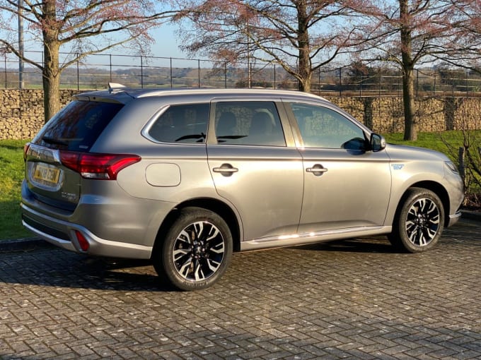 2025 Mitsubishi Outlander