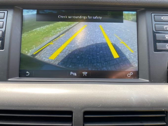 2025 Land Rover Discovery Sport