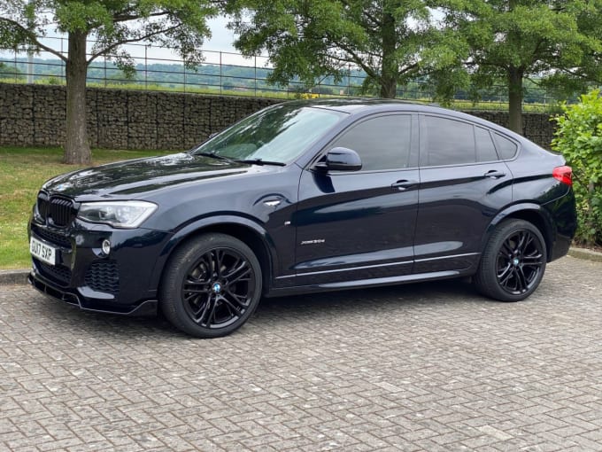 2025 BMW X4