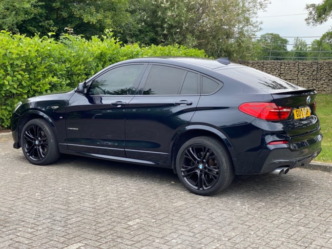 2025 BMW X4