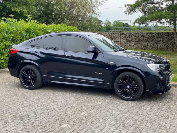 2025 BMW X4