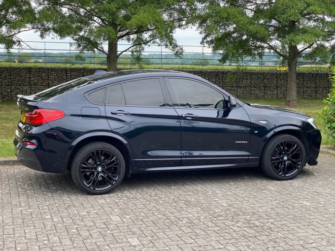 2025 BMW X4