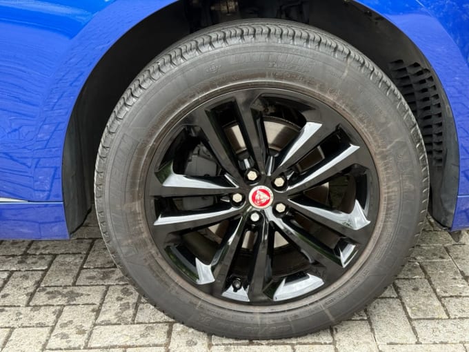 2025 Jaguar F-pace