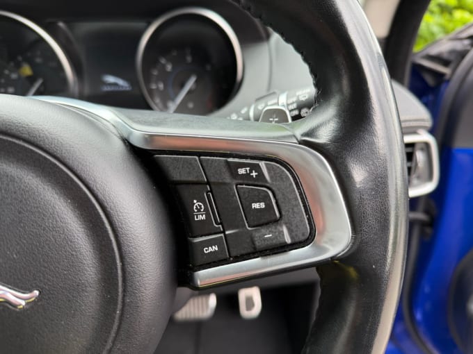 2025 Jaguar F-pace