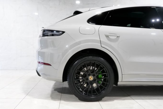 2023 Porsche Cayenne