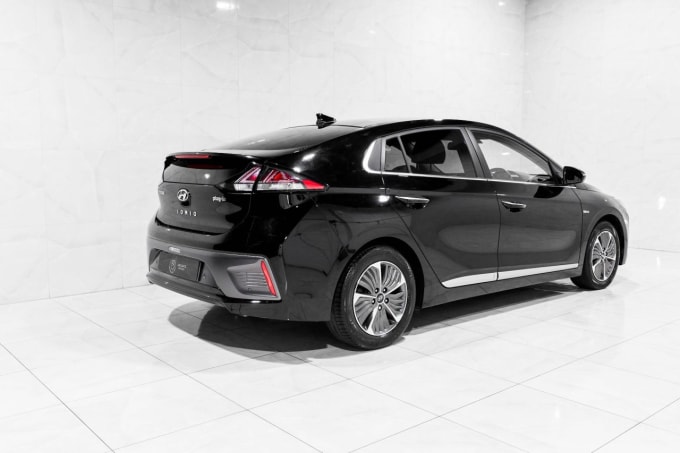 2024 Hyundai Ioniq