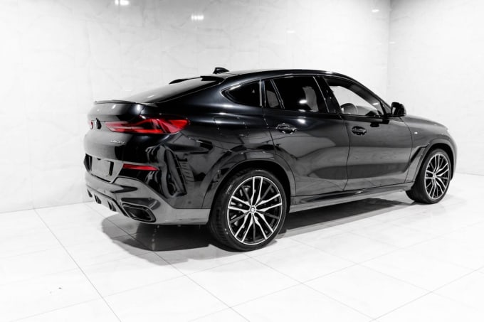 2025 BMW X6