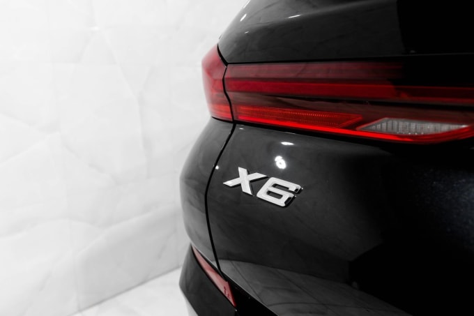 2025 BMW X6