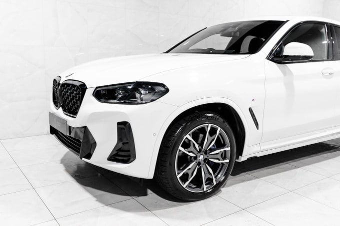 2025 BMW X4