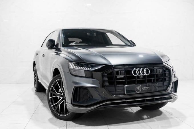 2025 Audi Q8