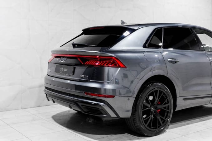 2025 Audi Q8