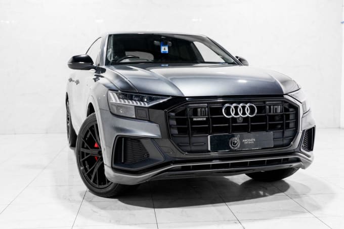 2025 Audi Q8