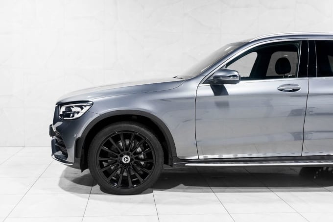 2025 Mercedes-benz Glc