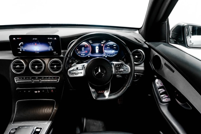 2025 Mercedes-benz Glc