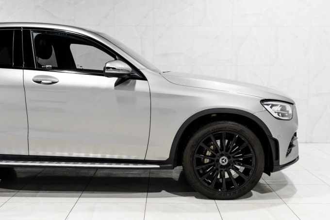 2025 Mercedes-benz Glc