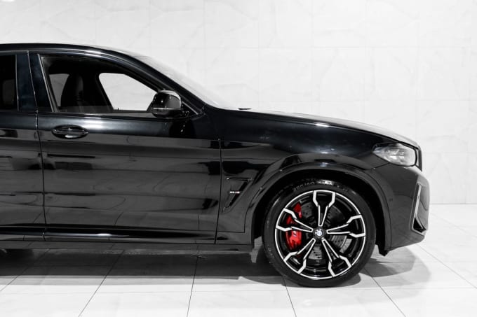 2025 BMW X4 M