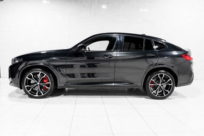 2025 BMW X4 M